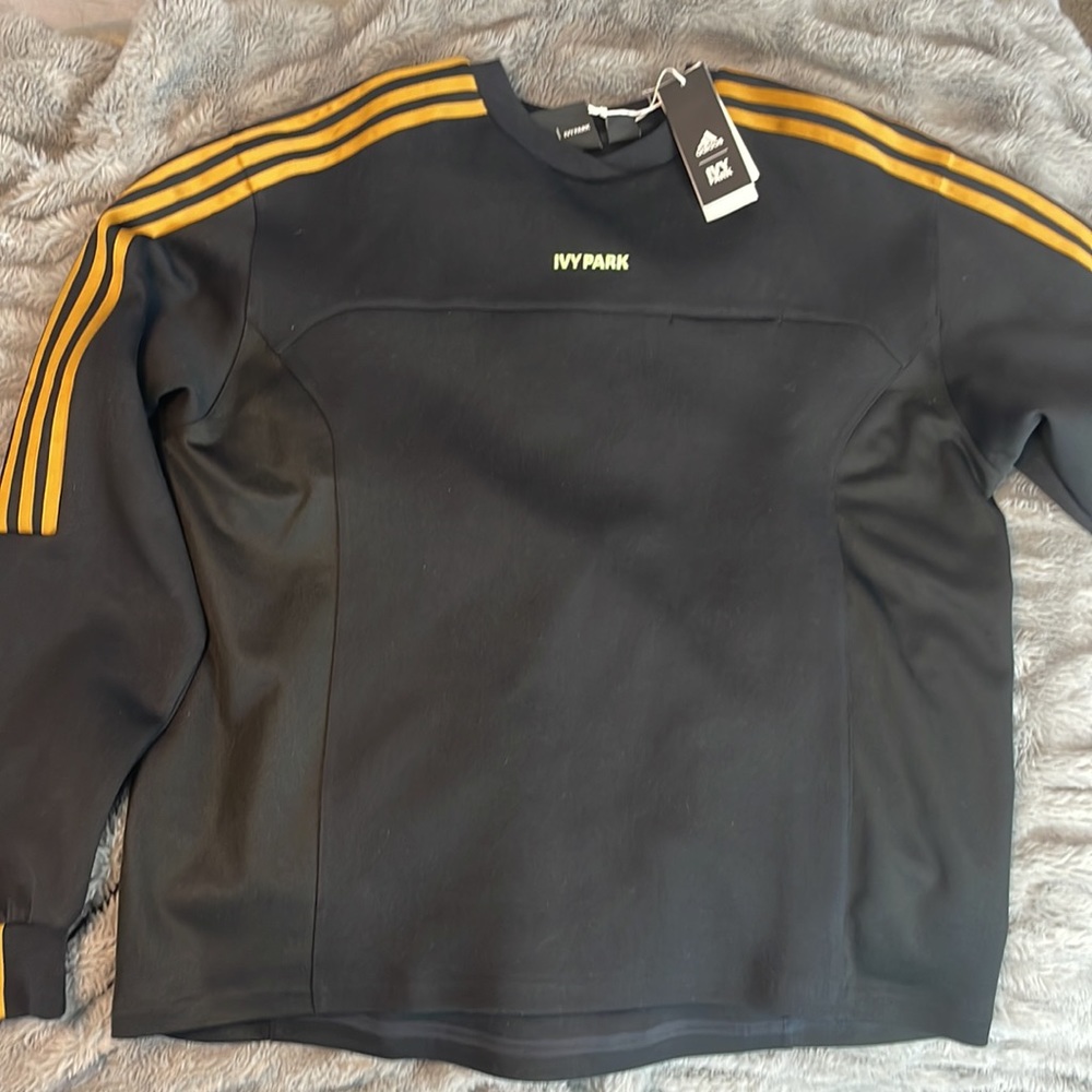 BRAND NEW - Ivy Park Crew pullover (unisex) size S
